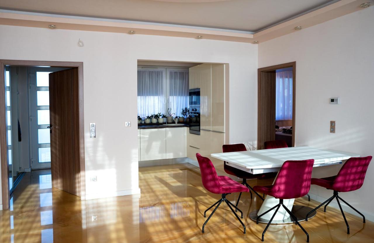 Dream Apartman 1 With Free Parking ジュール エクステリア 写真